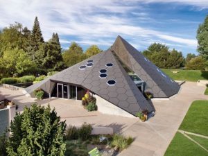botanic gardens science pyramid